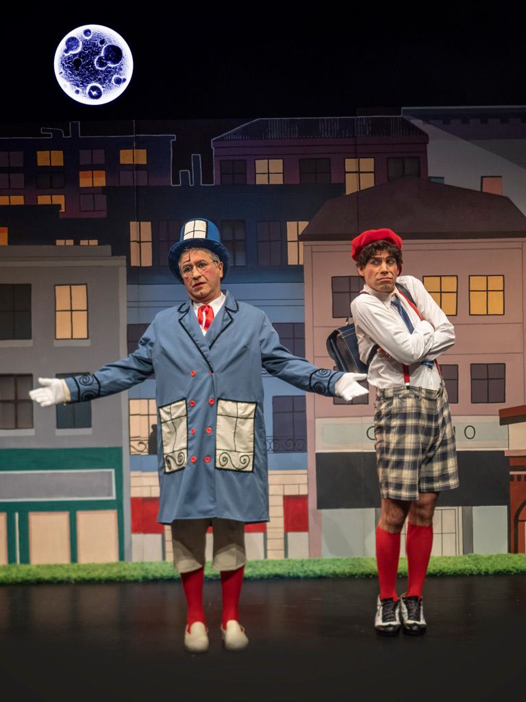 Espectáculo Producciones Kinser Luces bajo el Tejado