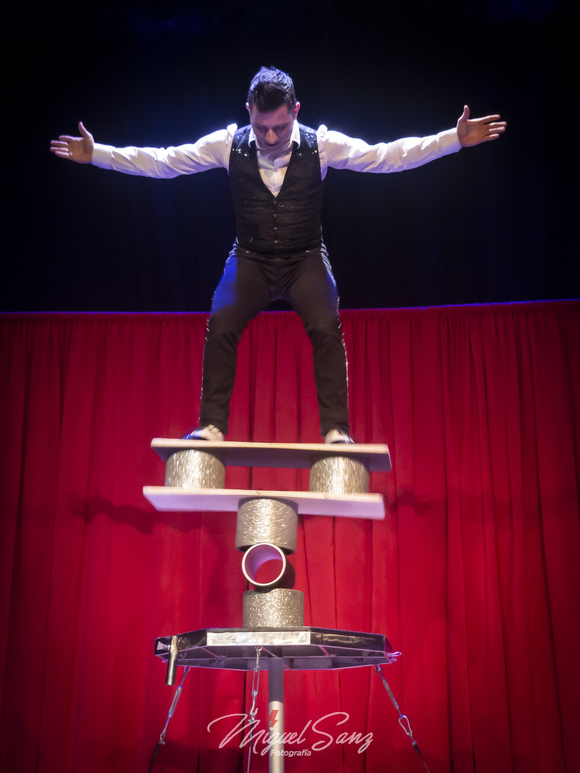 Espectáculo Producciones Kinser Pasen y vean