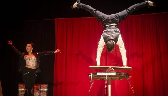 Espectáculo Producciones Kinser Pasen y vean